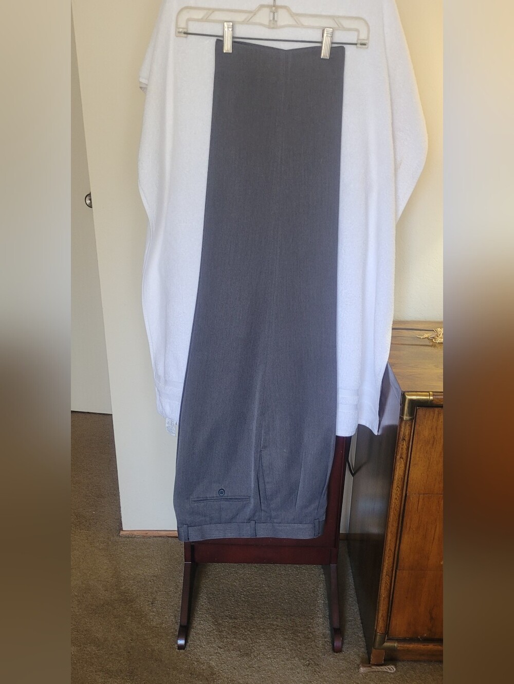 Gray Vintage Barrington Mens Size 36X29  Pleated Straight Dress Pants (white)